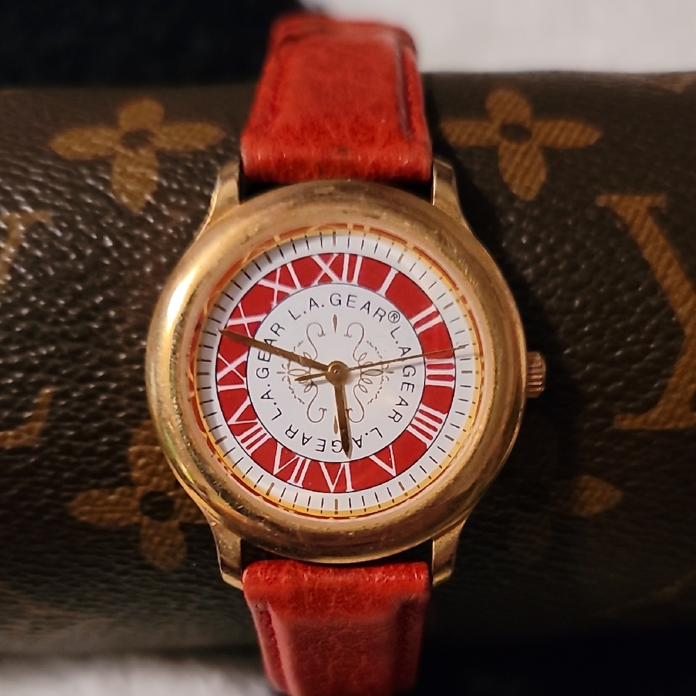 Vintage 80's L.A. Gear‎ Goldtone Watch Red Leather Band New Battery
